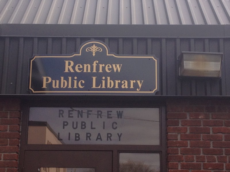 <b>Renfrew Library</b>